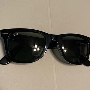 Ray Ban Wayfarer Sunglasses
